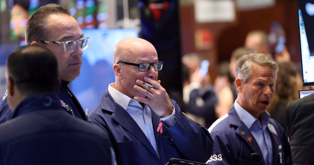 Semana financiera: las acciones argentinas se desplomaron y el dólar ratificó la senda alcista