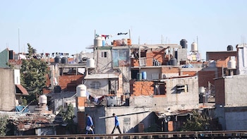 La AGN cuestionó los programas de vivienda en los gobiernos de Macri y Fernández: se gastaron $276 mil millones sin planificación