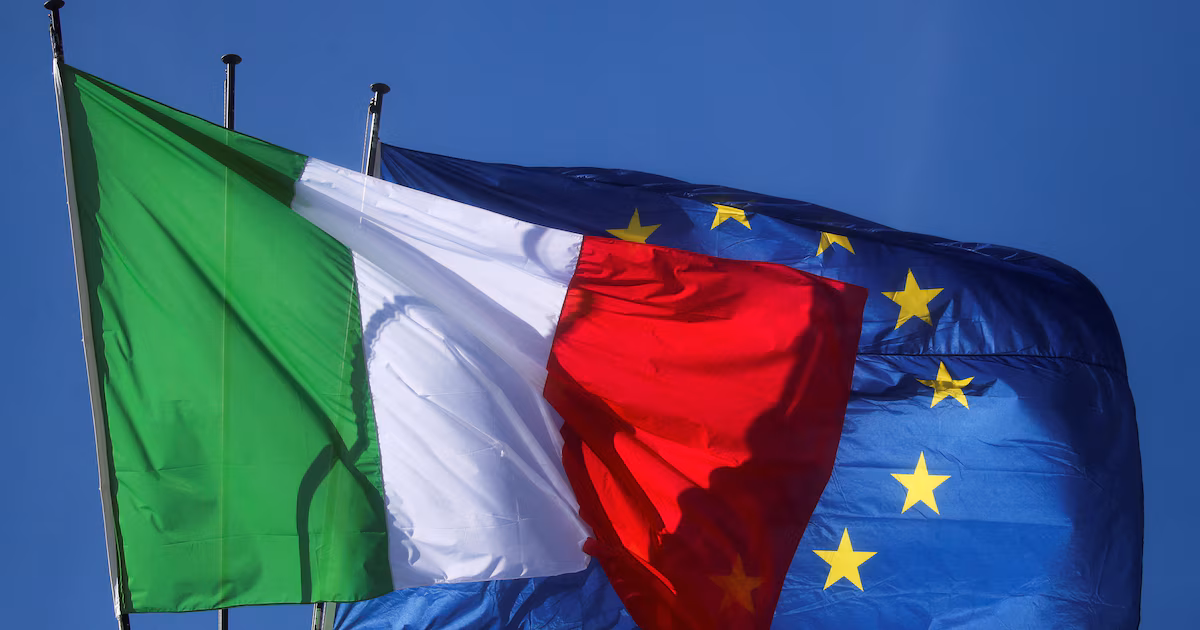 Italia solicitará a la Unión Europea la activación del Mecanismo de Protección Civil para asistir a Venezuela tras los terremotos“Se hará todo lo necesario para ayudar a la población venezolana, que cuenta con una enorme comunidad italiana, una de las más grandes del mundo. Hay muchos italo-venezolanos y estamos dispuestos a ayudar también a nuestros compatriotas”, declaró el ministro de Exteriores, Antonio Tajani