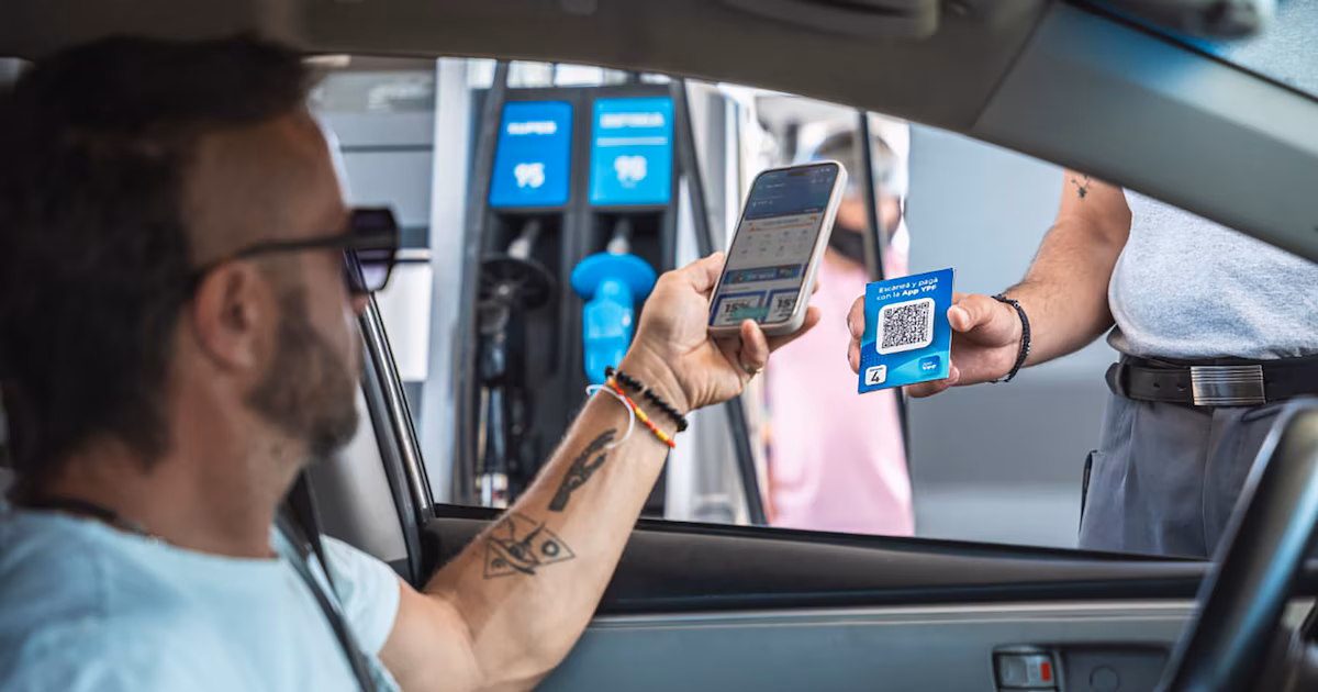 YPF permitirá a sus clientes invertir en acciones de la petrolera desde su propia app: cómo es el sistema