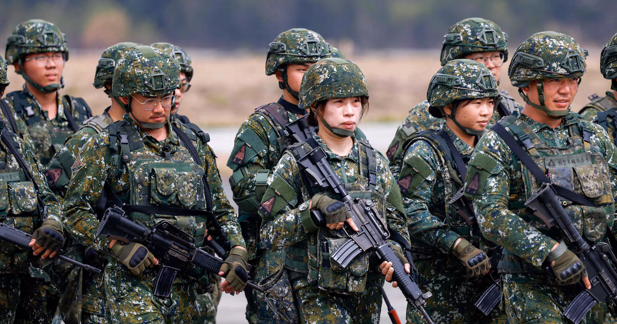 Taiwán pone en marcha ejercicios de combate de cinco días mientras China despliega 21 aviones cerca de la islaEl Ministerio de Defensa de Taipéi intensifica el entrenamiento en condiciones reales de guerra en un contexto de presión militar china sostenida y de modernización acelerada de sus fuerzas armadas