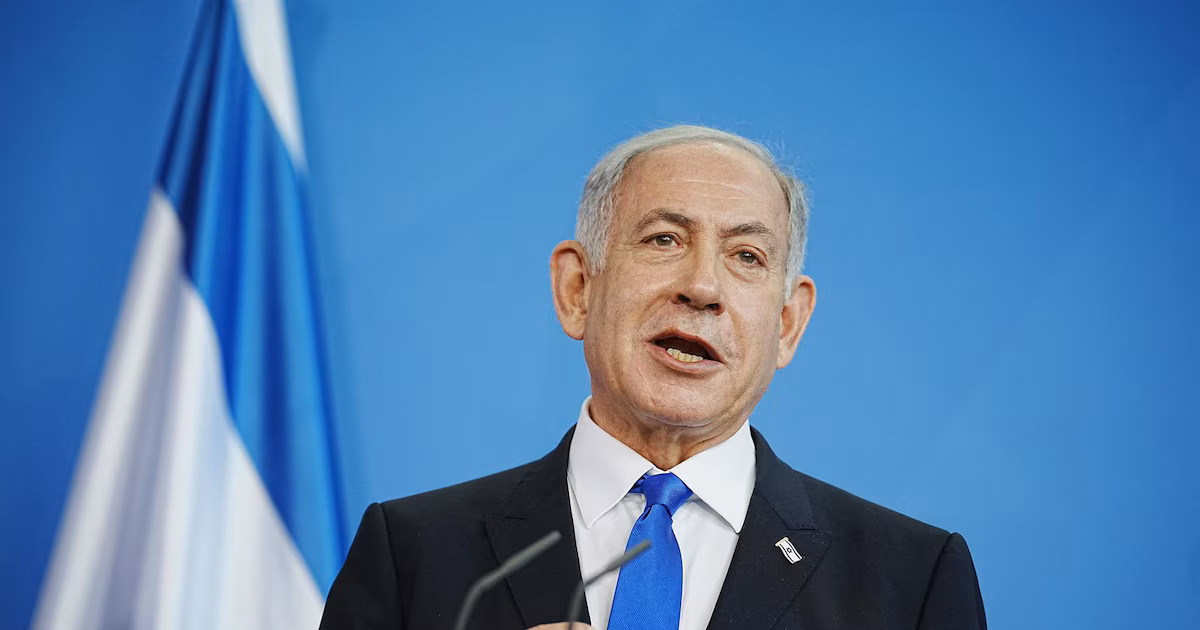 Netanyahu concluyó su testimonio en los tres casos de corrupción tras 18 meses y 98 audiencias ante un tribunal de Tel AvivLas vistas continuarán con testigos pendientes, pese a que el jefe de Gobierno ya declaró en los expedientes por fraude, abuso de confianza y soborno, que se tramitan desde 2020 y generaron amplia atención pública