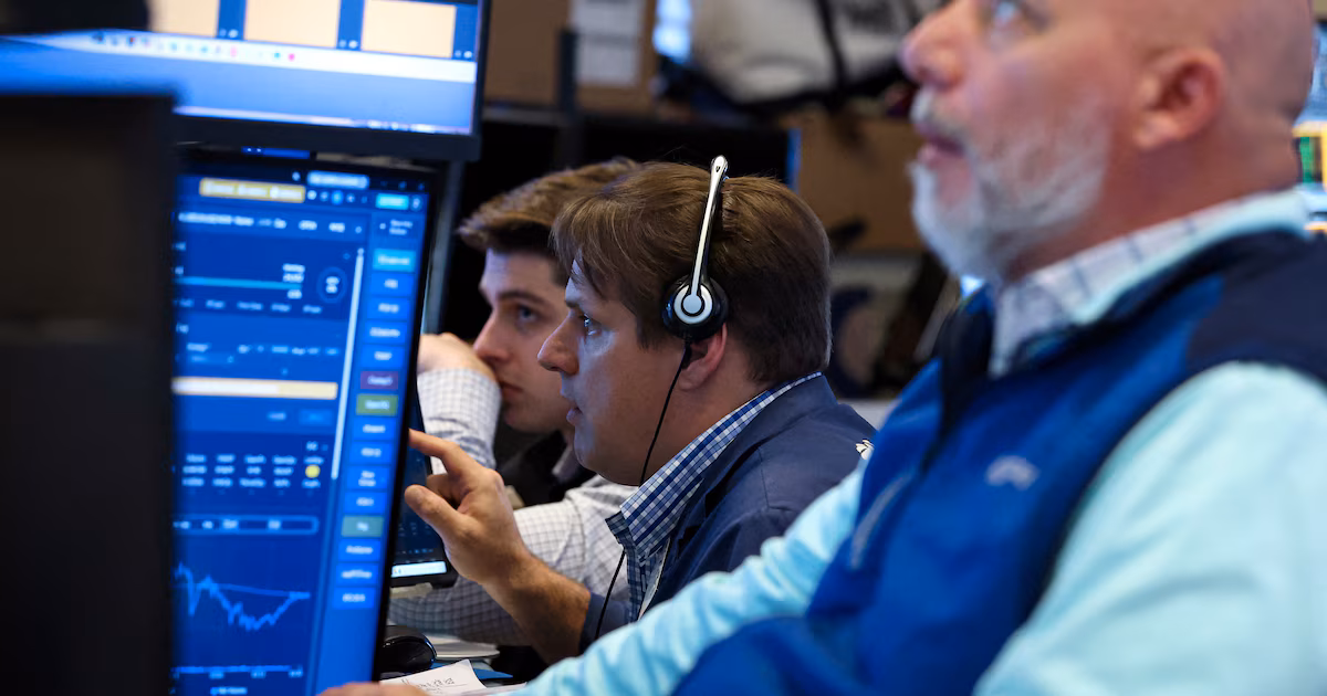 Jornada financiera: las acciones argentinas cayeron tras el rally en Wall Street y subió el riesgo país