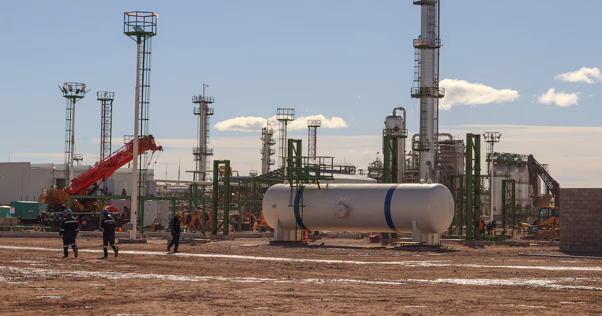 Cómo es el megaproyecto de TGS para procesar líquidos de Vaca Muerta al que se sumó YPF y que ingresará al RIGI