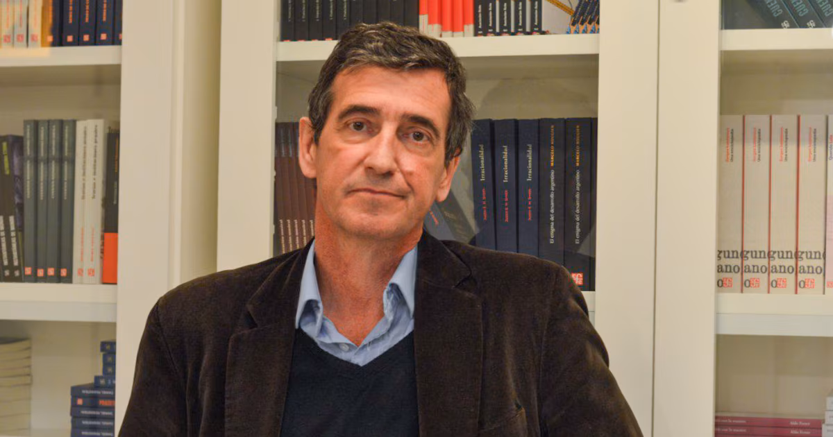 Marcos Novaro: “La tentación del peronismo es convertir el funeral del Indio Solari en otro episodio de regeneración política”