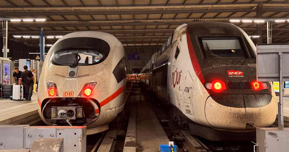 Un fallo en el sistema de comunicaciones obligó a detener todos los trenes de Alemania durante la noche del martesAnte la interrupción del servicio, la empresa estatal Deutsche Bahn ofreció vales de taxi y hotel a los afectados y mantuvo varias unidades en estaciones para facilitar el traslado de los pasajeros
