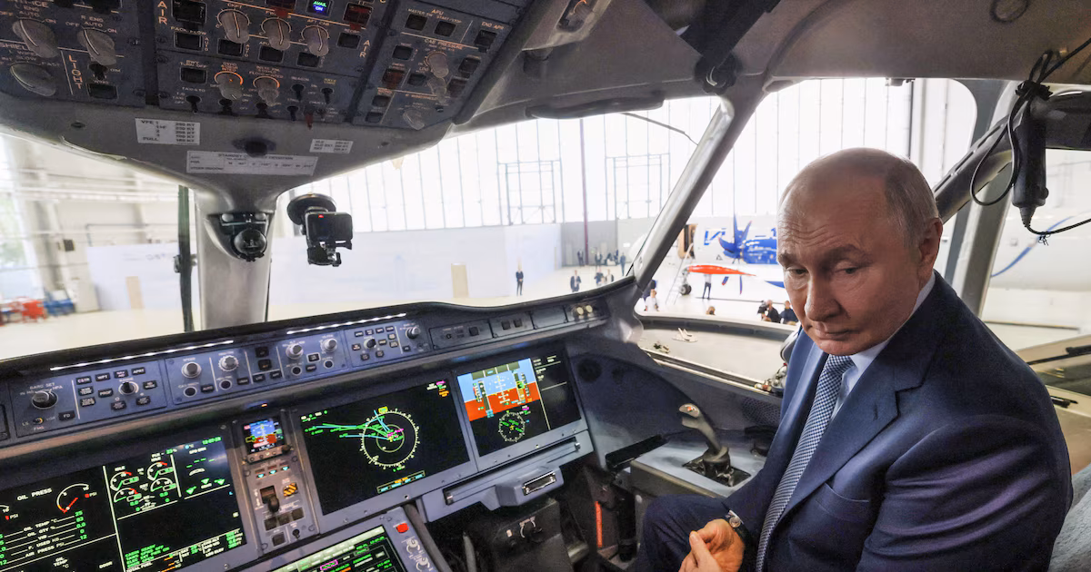 Rusia traslada sus defensas antiaéreas para proteger Moscú y la residencia de Putin mientras los drones ucranianos golpean el interior del paísEl presidente ucraniano advirtió que el redespliegue deja otras regiones rusas vulnerables a los ataques de largo alcance. Kiev alcanzó dos refinerías en Ufa, a 1.500 km del frente