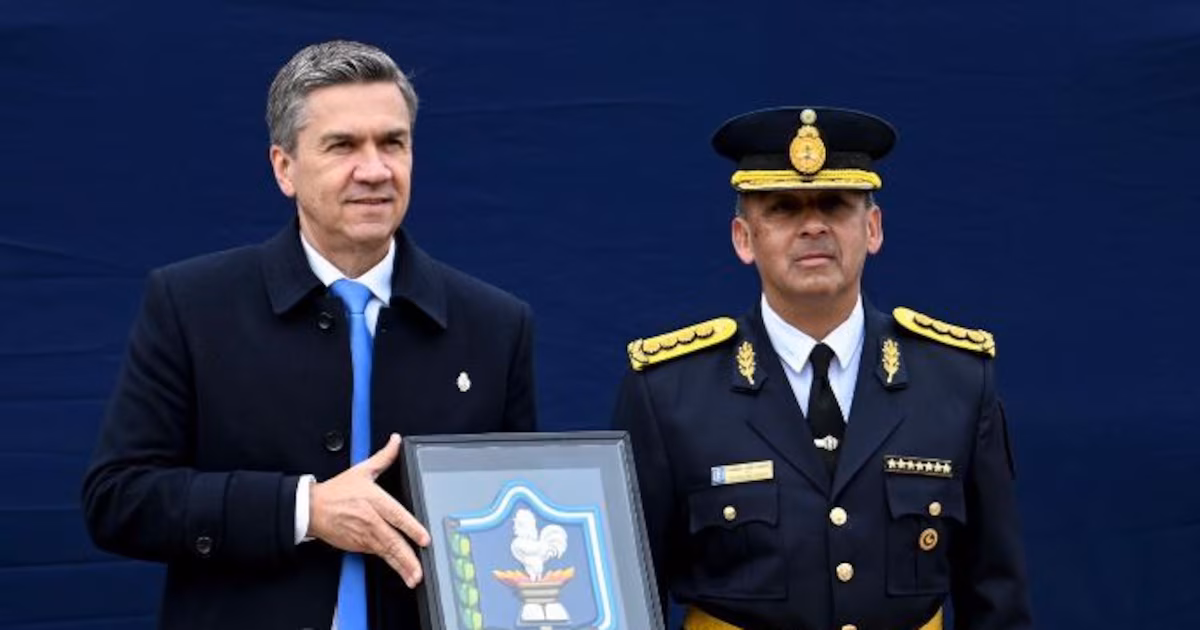 El gobernador de Chaco anunció un aumento salarial para la Policía
