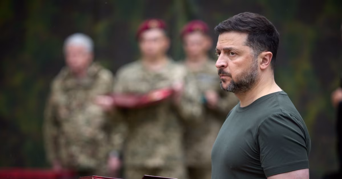 Tensión entre Ucrania y Polonia: Kiev tachó de “error estratégico” que Varsovia retire una condecoración a ZelenskyEl ministro de Exteriores ucraniano expresó su malestar por unos pasos “injustificados, impulsivos y desdeñosos” que no se refieren al mandatario sino “primariamente al Estado” y que sólo “benefician” a la Rusia de Putin