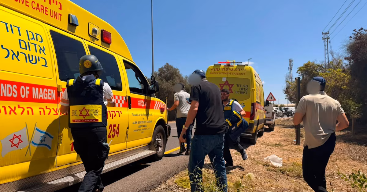 Al menos un muerto y cuatro heridos en un ataque terrorista en el centro de Israel“La Policía localizó y neutralizó el vehículo sospechoso de estar involucrado y neutralizó al terrorista involucrado del ataque”, informó la fuerza de seguridad vía redes sociales