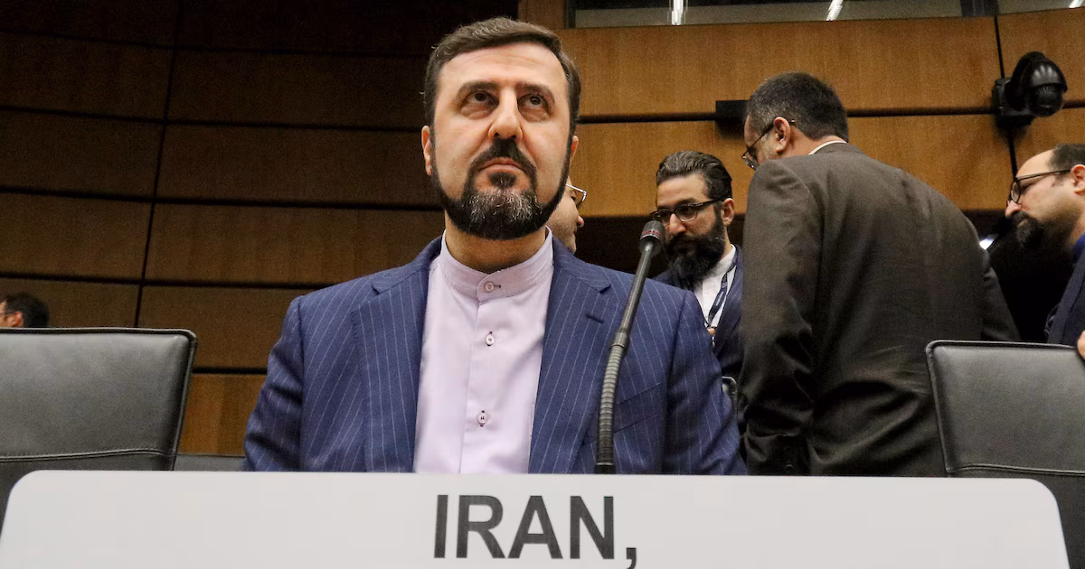 El régimen de Irán dijo que el acuerdo con Estados Unidos pone fin “inmediatamente” a la guerra en Medio OrienteTras el anuncio de Pakistán, la República Islámica confirmó que el texto del memorando de entendimiento ha sido completado y que la firma oficial tendrá lugar el próximo viernes 19 de junio en Suiza