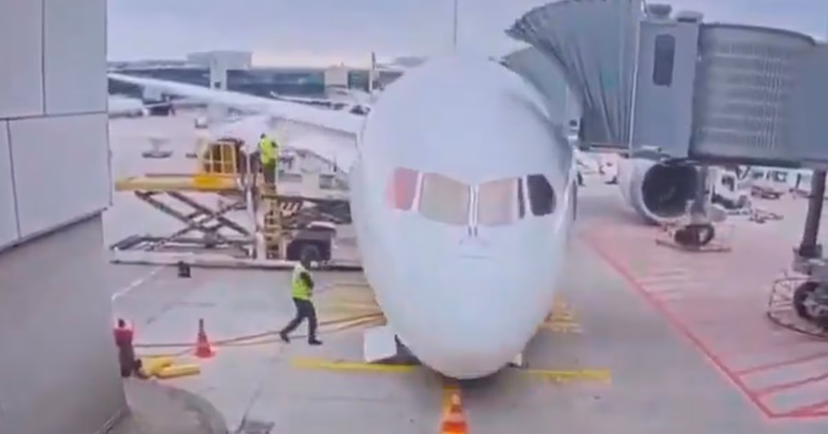 El colapso del tren de aterrizaje de un Boeing 787 de Lufthansa en Fráncfort dejó varios heridos
