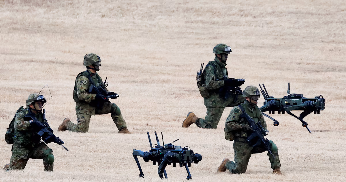Japón se perfila como un centro de producción de armas para la disuasión aliada en el Indo-PacíficoLos proyectos con firmas de Europa, Ucrania y Estados Unidos apuntan a producir, reponer y adaptar sistemas no tripulados cerca de un eventual frente con China, como parte de una revisión industrial en Tokio