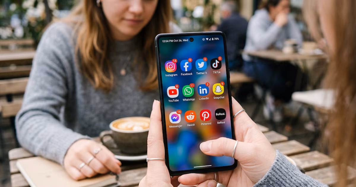 Australia aumentará las sanciones a las plataformas que permitan el acceso de menores a redes socialesEl Gobierno anunció un endurecimiento del marco regulatorio y nuevas exigencias para las empresas tecnológicas, en medio del debate sobre la protección de niños y adolescentes en internet