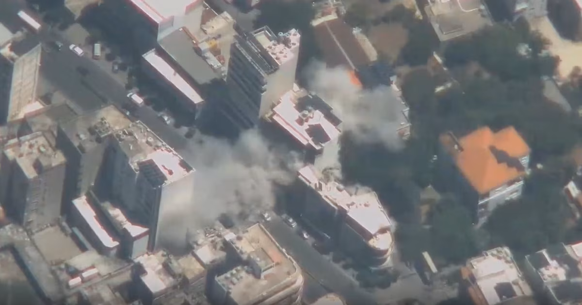Israel bombardeó un centro de mando de Hezbollah en Beirut en respuesta al lanzamiento de tres proyectiles contra el norte del paísLas FDI calificaron los lanzamientos del grupo terrorista como una “flagrante violación del alto el fuego”. Netanyahu y Katz advirtieron que el país “no tolerará ningún ataque contra su territorio”