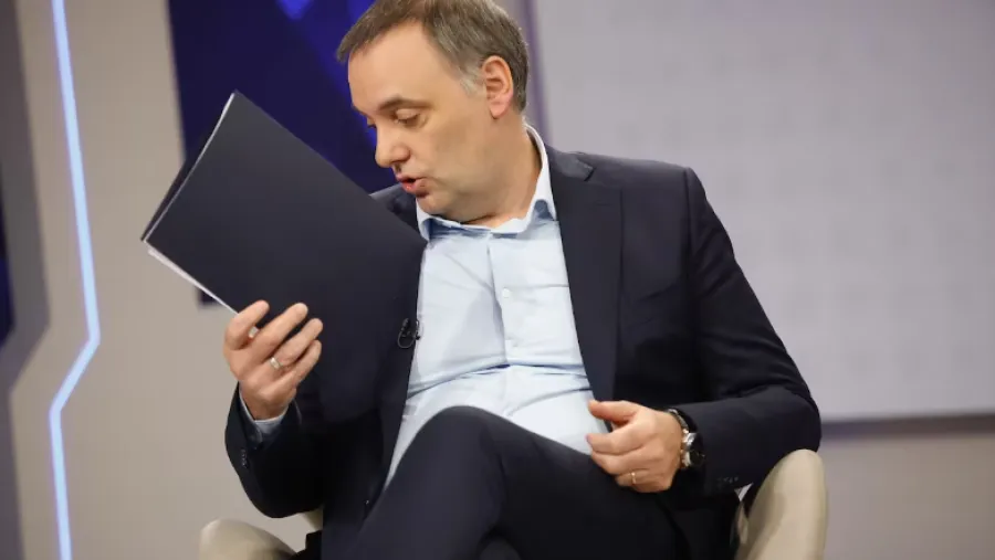 La confesión de Adorni lo expuso a ser acusado de omisión maliciosa, un delito con inhabilitación perpetua