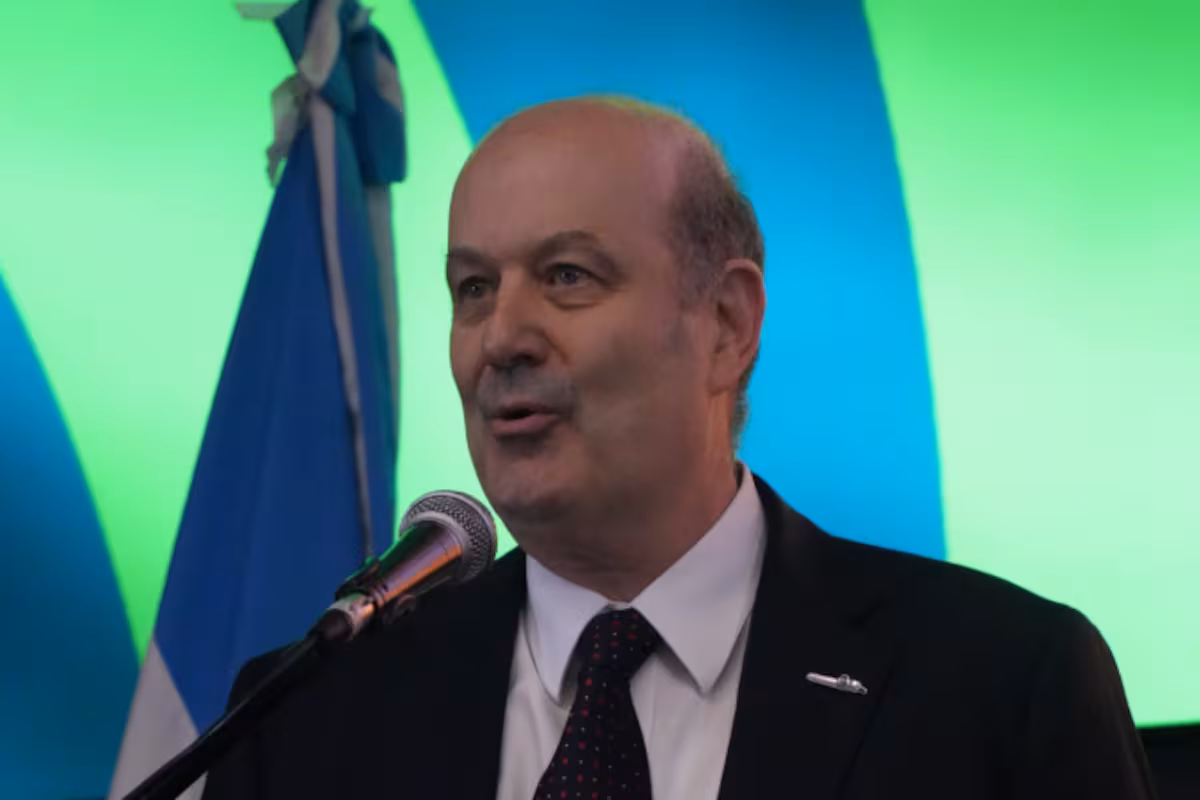 “Deuda histórica”: Sturzenegger defendió el nuevo protocolo de control de semillas y reveló qué pidió Milei