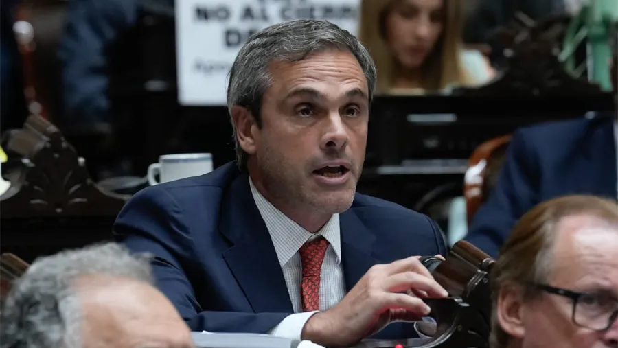 Conflicto HIF Uruguay SA: para el diputado Guillermo Michel “la salida a este conflicto es a través de la ley”