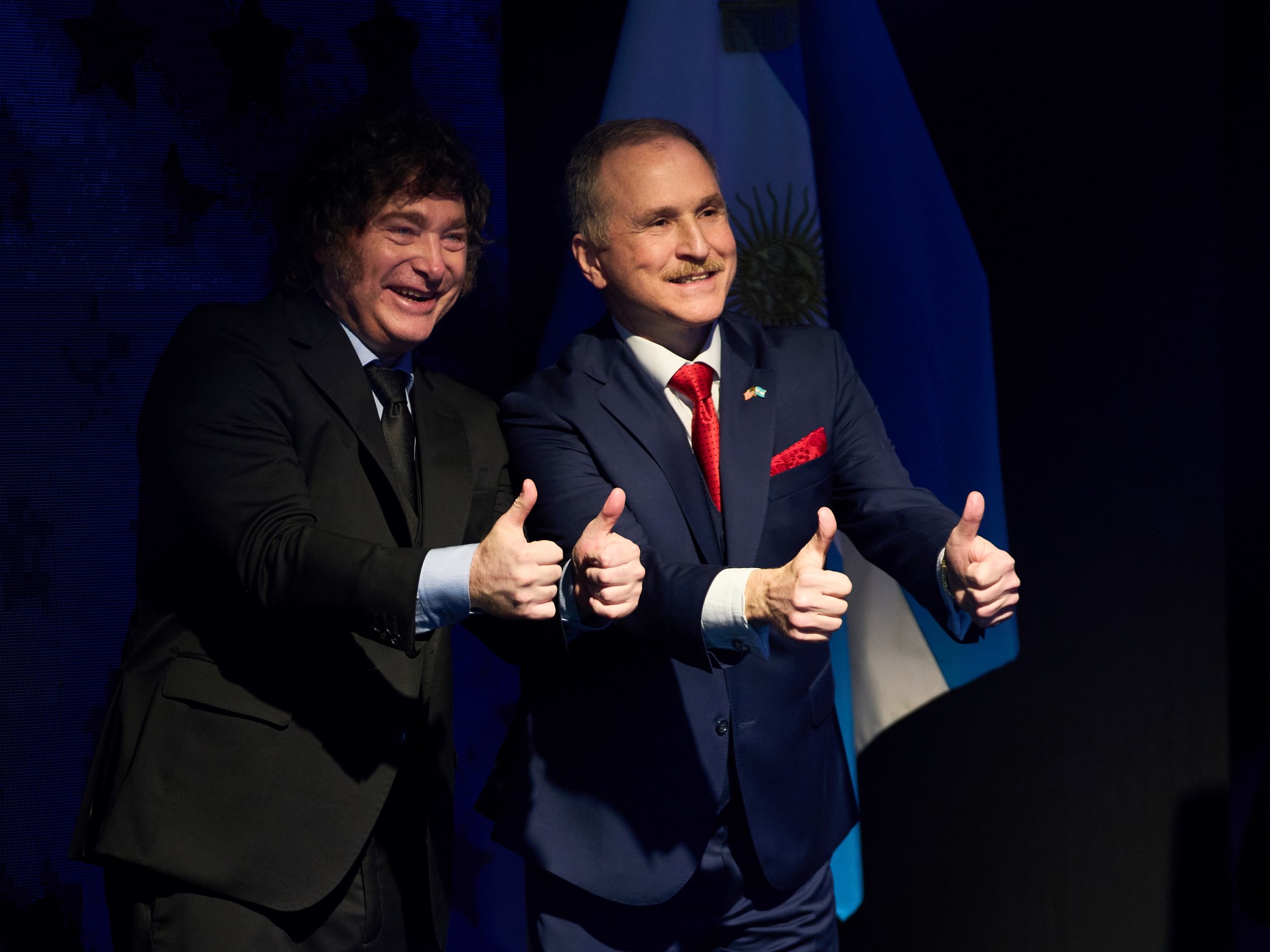 Con un fuerte gesto hacia Washington, Milei fue el primer presidente argentino en celebrar el 4 de Julio con la embajada de EE.UU.