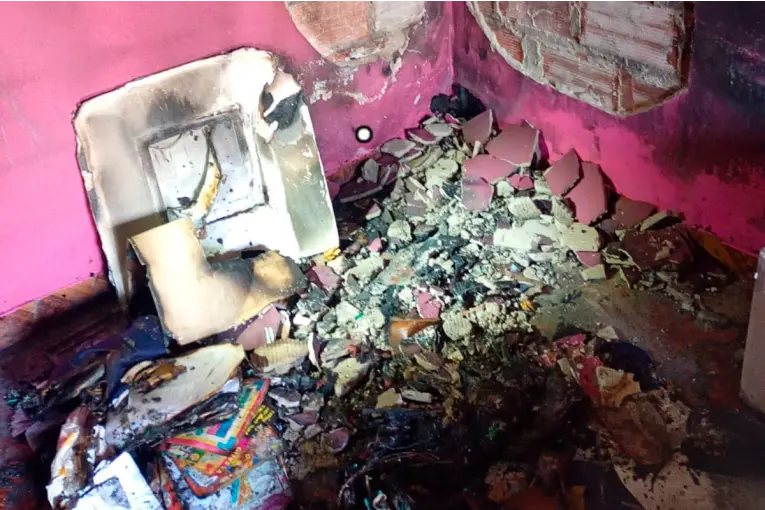 Una mujer fue asistida tras inhalar humo producto de un incendio en barrio Aceitero