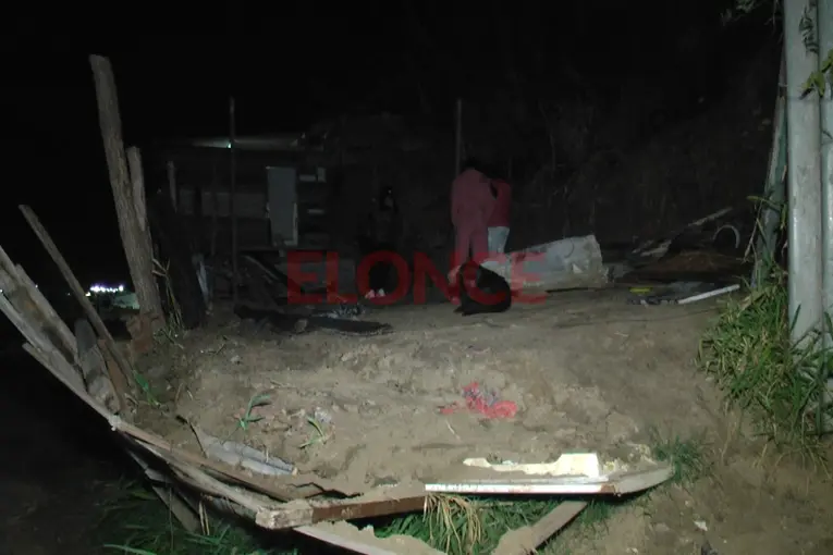 Joven sufrió pérdidas totales tras incendiarse su casa en Paraná y pide ayuda a la comunidad