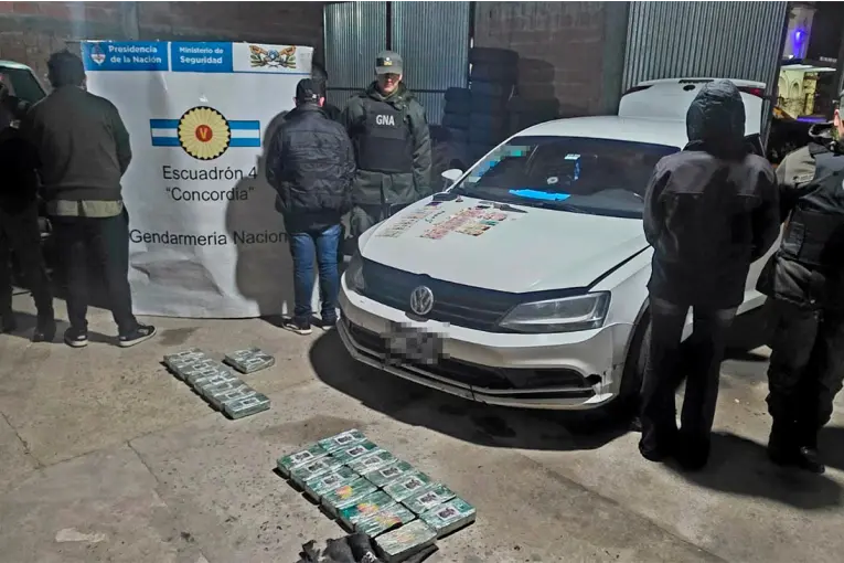 Secuestraron 23 kilos de pasta base ocultos en un auto sobre Ruta 14 en Concordia
