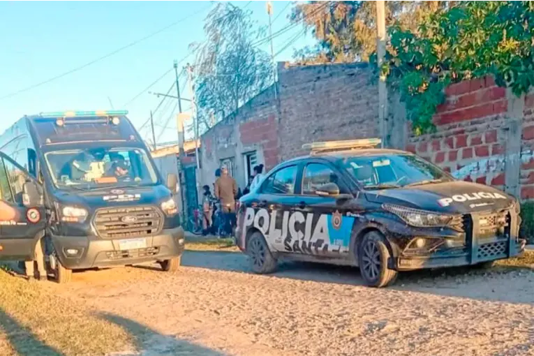 Hay un detenido tras hallazgo del cuerpo de una mujer en un basural de Santa Fe