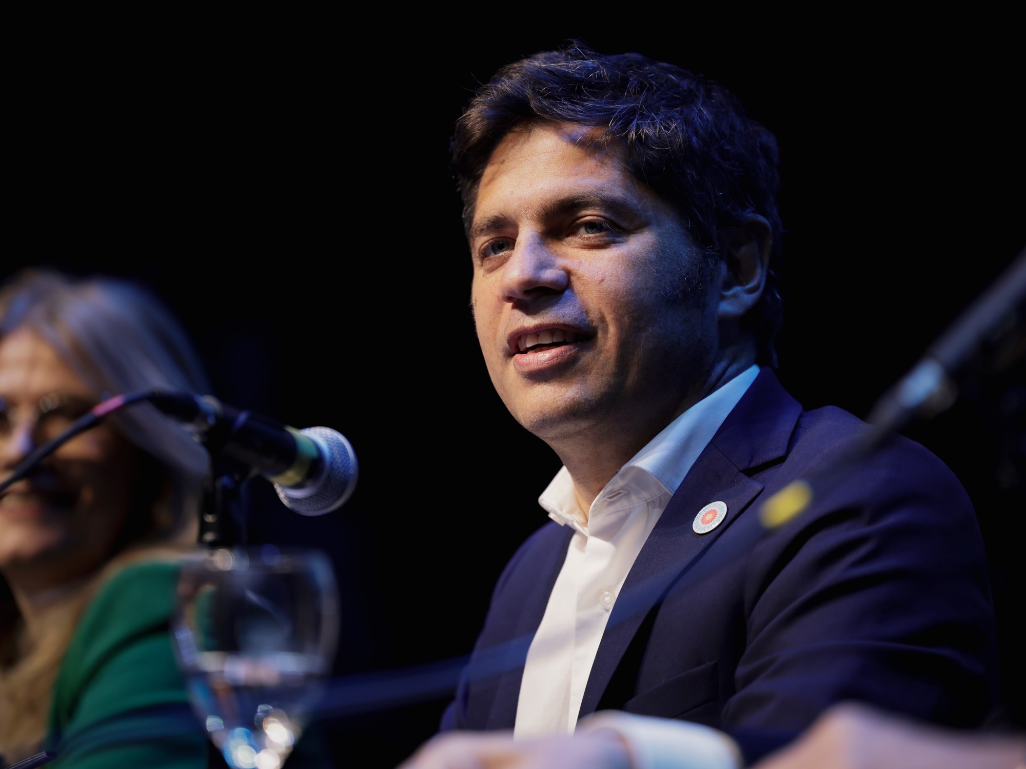 Nueva encuesta y ranking de gobernadores: sorpresa con el líder y mala noticia para Kicillof