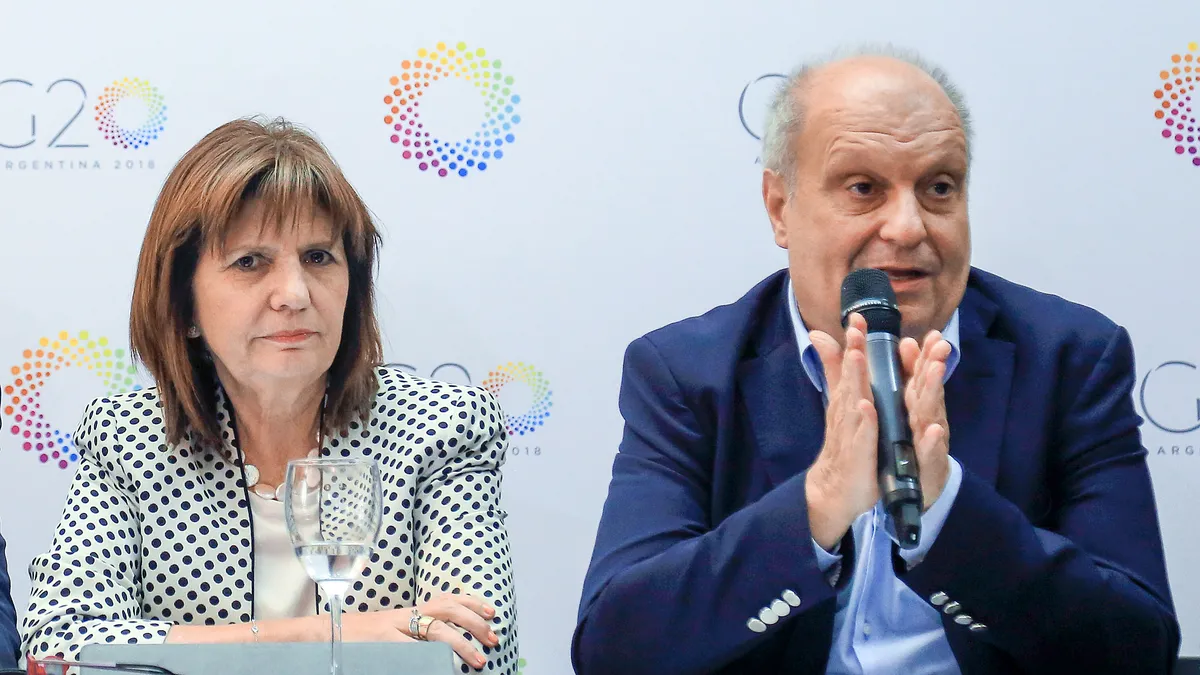 Hernán Lombardi tomó distancia de Bullrich