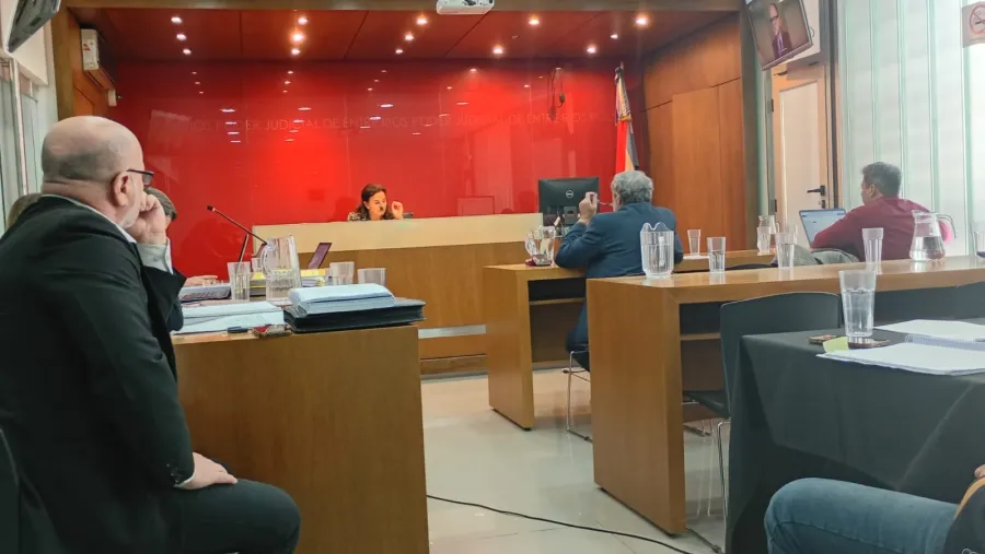 Causa Contratos: discuten sobre la pertinencia de datos fiscales y patrimoniales de imputados y parejas