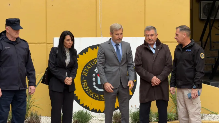 Frigerio destacó el “histórico” secuestro de 250 kilos de cocaína y elogió el trabajo de la Policía