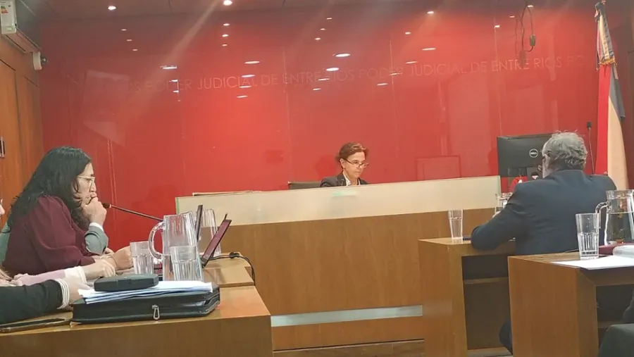 Está prevista para mañana la resolución sobre el pedido de remisión a juicio de la causa Contratos