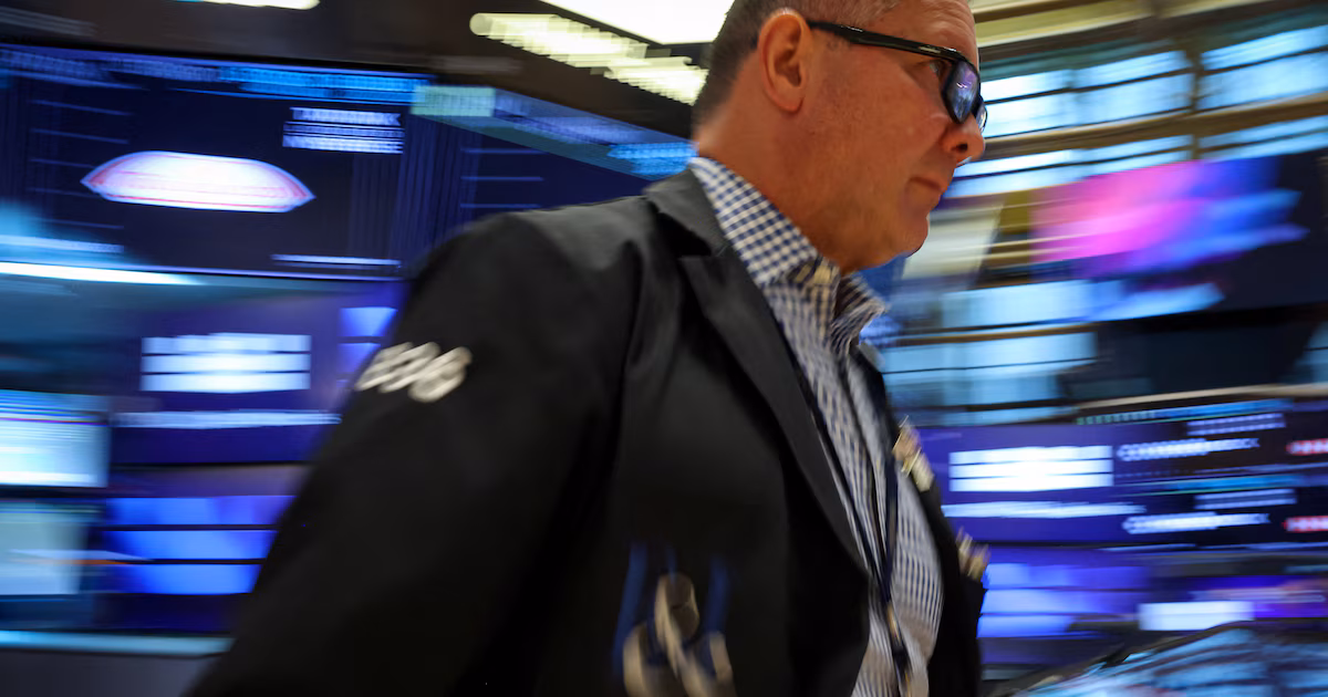 Mercados: vuelve a subir el riesgo país en medio de la caída de bonos y acciones locales