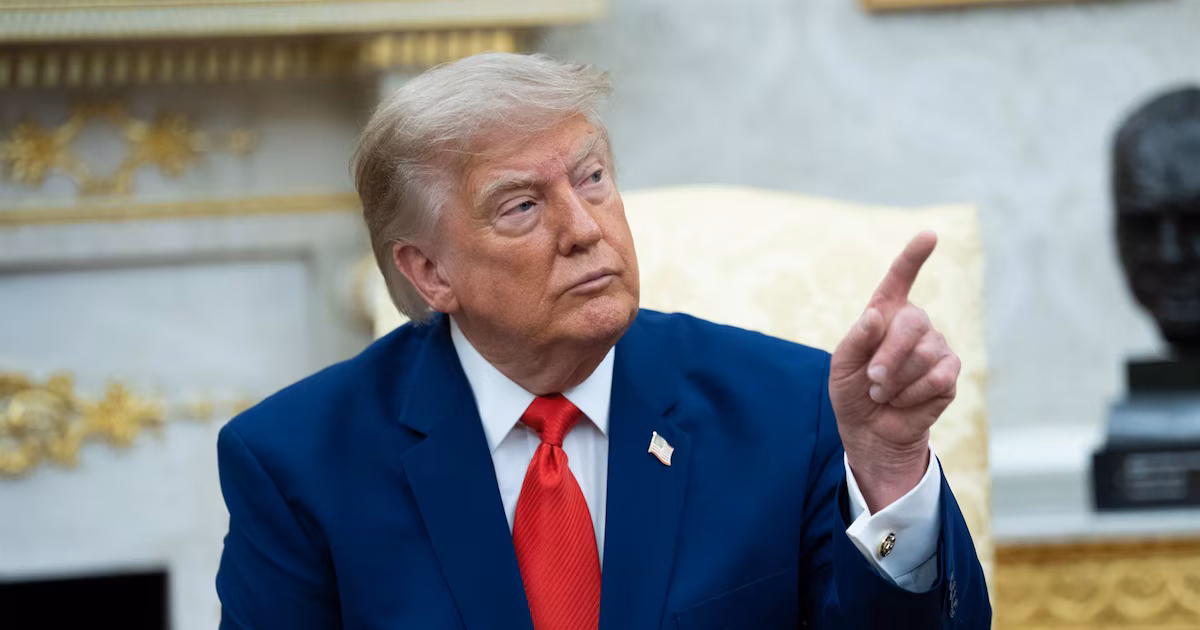Estados Unidos e Irán buscan retomar el alto el fuego mientras se discute un acuerdo sobre el estrecho OrmuzEl director de comunicaciones la Casa Blanca, Steven Cheung, sostuvo que el presidente estadounidense Donald Trump mantiene “todas las opciones sobre la mesa” en relación a la guerra. Por su parte, Irán anunció avances en las conversaciones con Omán sobre la navegación segura por la estratégica vía marítima