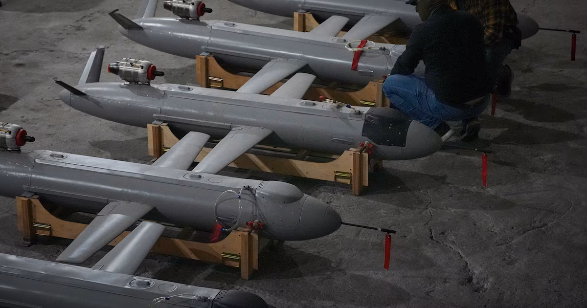 Pilotos de drones: cómo viven las estrellas ocultas del ejército ucraniano que provocan la ira de Putin con sus operaciones en RusiaMás de cuatro años después del inicio de la invasión, que ha causado miles de muertes en Ucrania, Kiev lleva meses intensificando sus ataques de largo alcance sobre Moscú y otros objetivos de la infraestructura del Kremlin