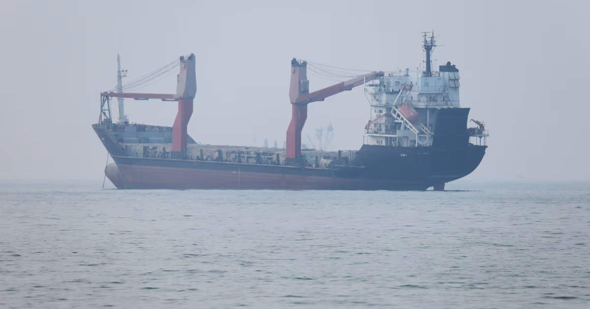 EEUU acusó a Irán de usar Ormuz como herramienta de presión y pidió mayor apoyo internacional para proteger el transporte marítimo mundial“Washington hará y seguirá haciendo lo que sea necesario para proteger el transporte marítimo mundial, pero otros países deben empezar a dar un paso al frente y contribuir, ya sea con recursos materiales o financieros, para ayudar a asumir esa carga”, afirmó el secretario de Estado, Marco Rubio