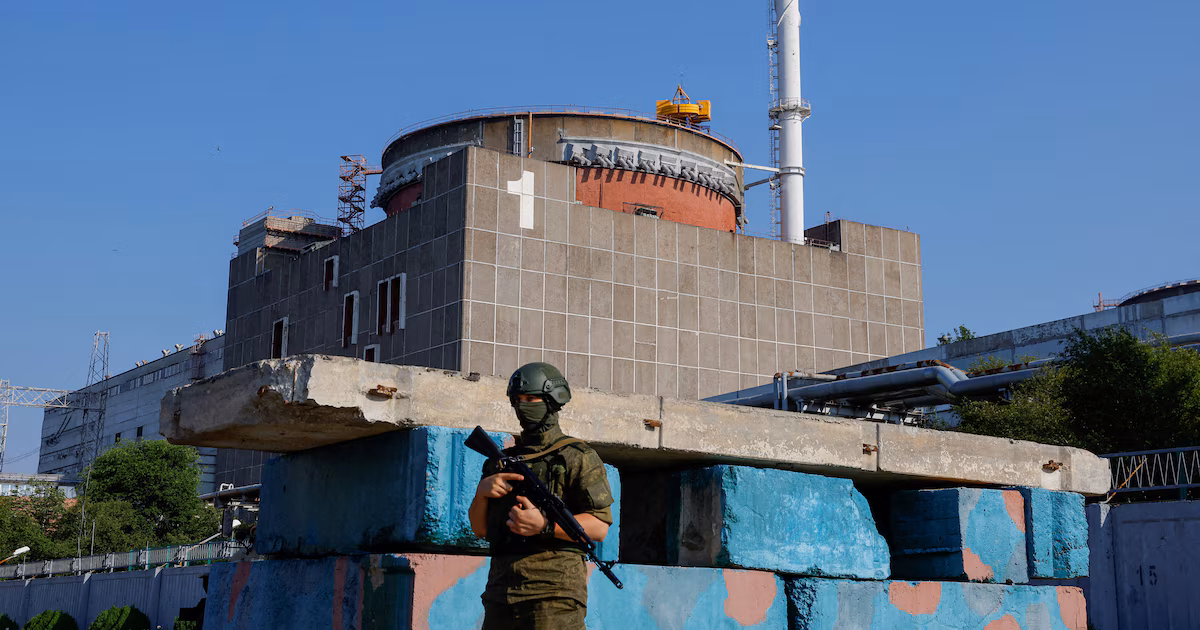 Ucrania pidió a América Latina alzar la voz contra la “amenaza nuclear” rusa y confirmó que la invitación a Milei sigue abiertaEl portavoz de la Cancillería ucraniana, Heorhii Tykhyi, habló con Infobae y otros medios de la región sobre el intento ruso de “secuestrar” la central de Zaporizhzhia, la invitación al presidente argentino y la estrategia de Kiev para forzar Moscú a una negociación