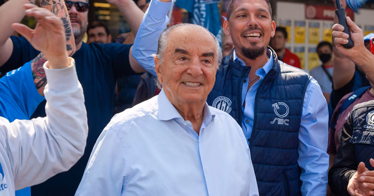 Cavalieri irá por otra reelección en Comercio mientras negocia un aumento y logró frenar la reforma laboral