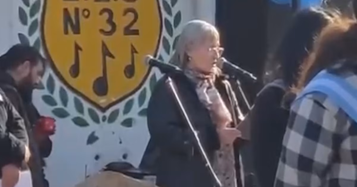 Denuncian otro caso de adoctrinamiento de una funcionaria en una secundaria de PBA: el video del discurso