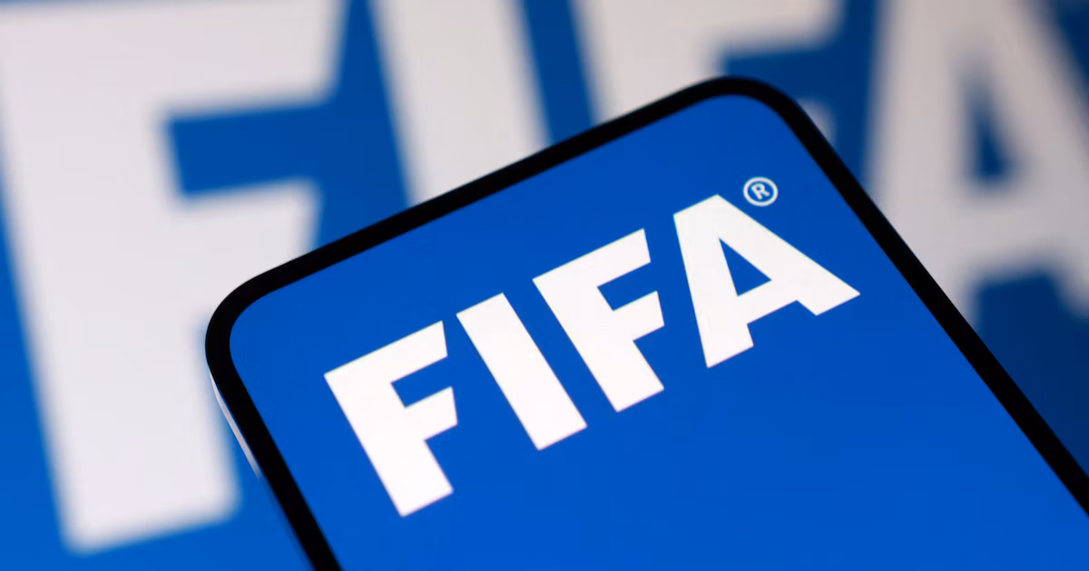 La FIFA ratificó que continuará con el proceso de consulta sobre su plan pese al rechazo unánime de la UEFA y la ConcacafEn un comunicado, el organismo rector sostuvo que cualquier modificación vinculada al proyecto deberá contar con el respaldo de la mayoría de sus 211 asociaciones miembro y rechazó las versiones que atribuyen a la entidad la intención de vender los activos del fútbol mundial