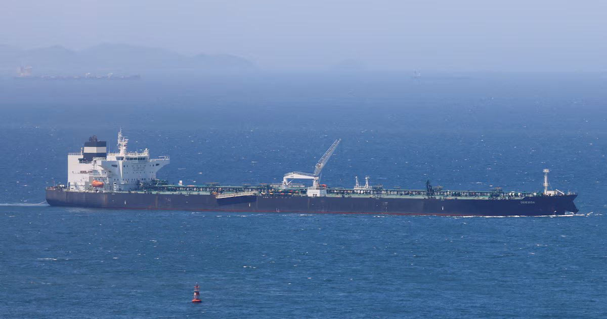 Omán impulsa una negociación con Egipto, Irán y los países del Golfo para lograr un acuerdo sobre el estrecho de OrmuzEl objetivo es alcanzar un mecanismo estable que permita recuperar el tránsito seguro de embarcaciones y normalizar una ruta clave para el mercado energético mundial