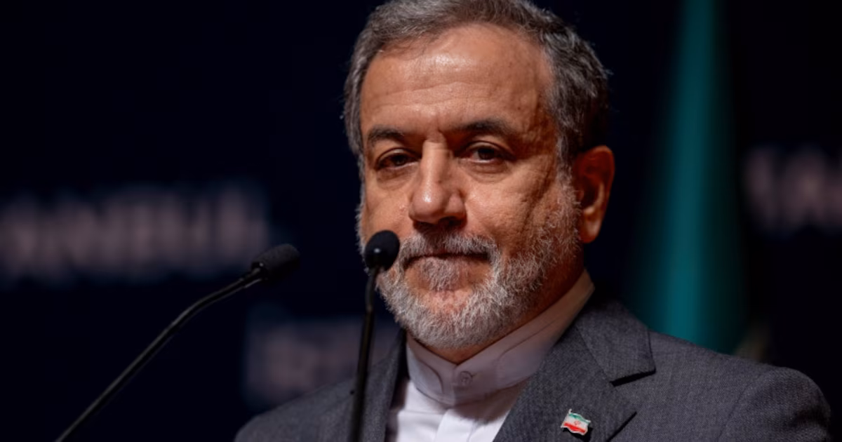 El régimen iraní amenazó con una respuesta “decisiva” contra Estados Unidos tras los bombardeos en el estrecho de OrmuzEl Ministerio de Asuntos Exteriores iraní acusó a Washington de incumplir el memorando de entendimiento alcanzado para reducir las tensiones en la región