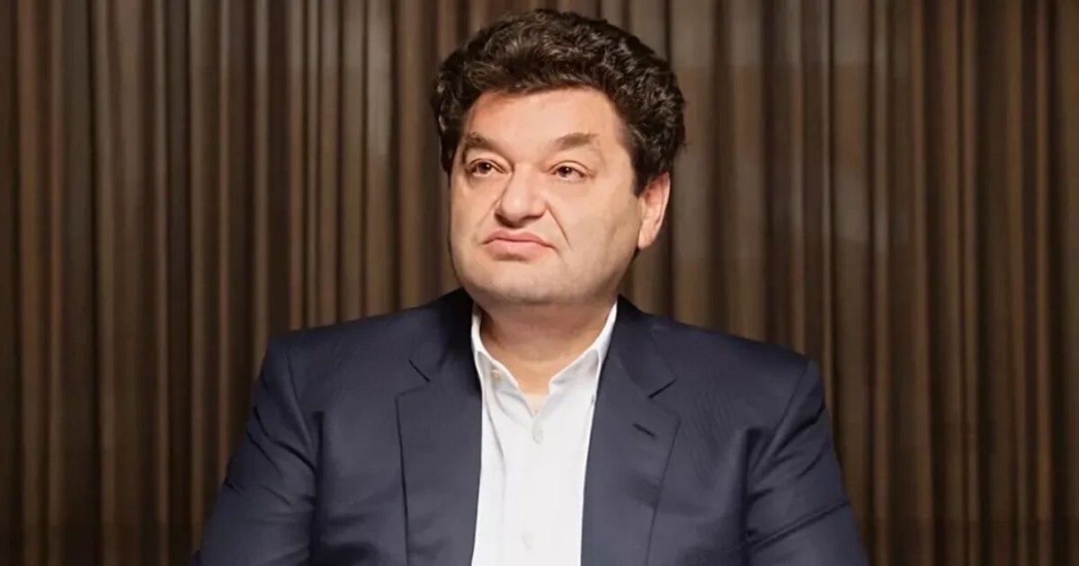 Fortuna, sanciones y una larga lista de enemigos: quién es el oligarca ucraniano atacado en MónacoVadym Yermolaiev, sancionado por Kiev por sus supuestos negocios en Crimea, resultó gravemente herido en un atentado con bomba que la policía investiga como intento de homicidio