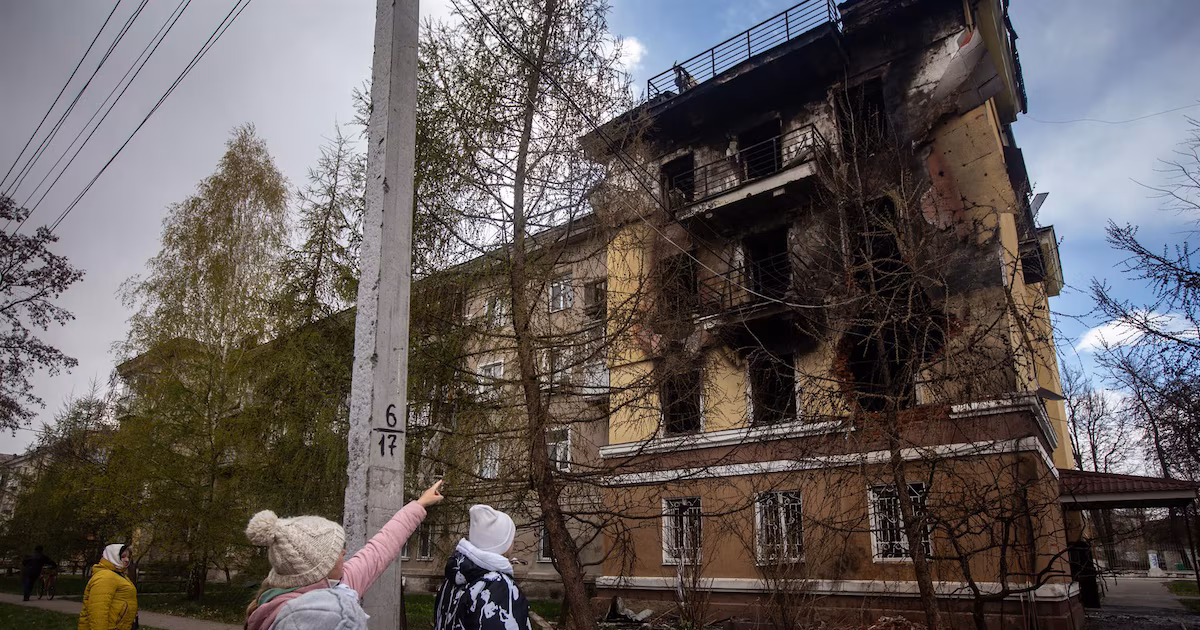 Volodimir Zelensky denunció que seis personas murieron y 10 resultaron heridas en una nueva oleada de ataques rusosEl presidente de Ucrania afirmó que los militares de Rusia no podían desconocer que sus objetivos en Sloviansk y en Sumi eran civiles