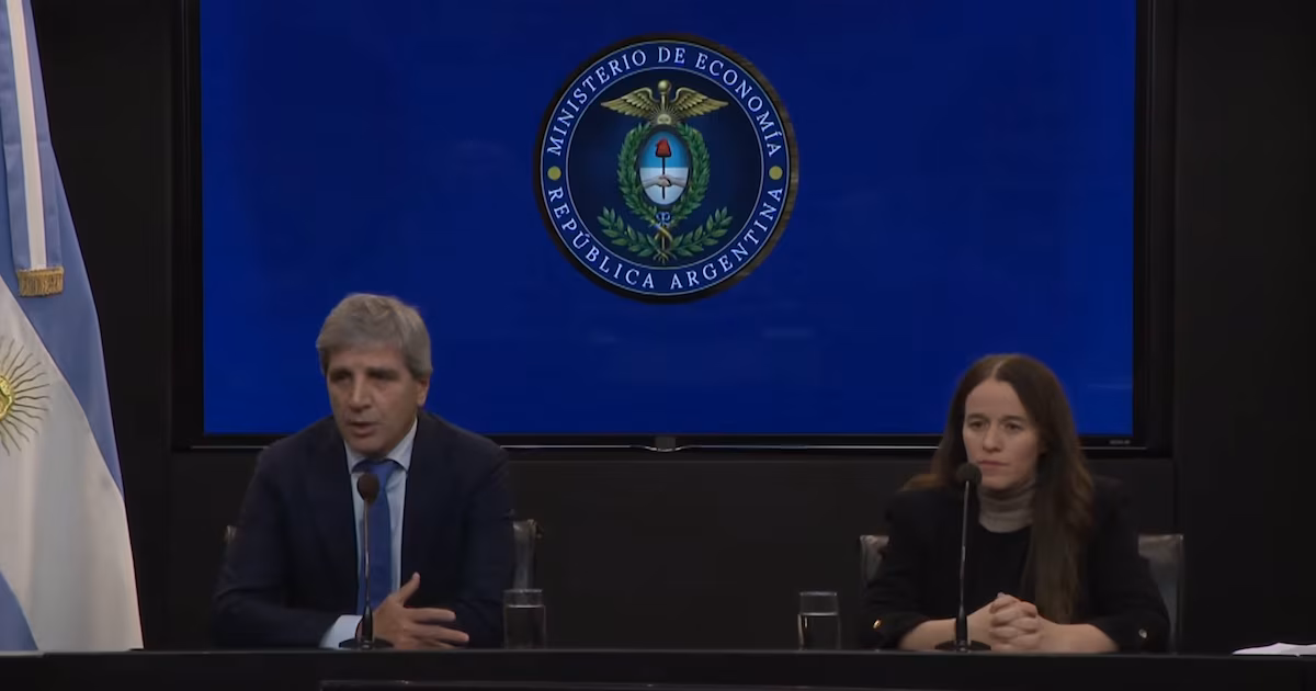 Caputo envía un nuevo proyecto de Inocencia Fiscal al Congreso: “Tener los dólares debajo del colchón es un muy mal negocio”
