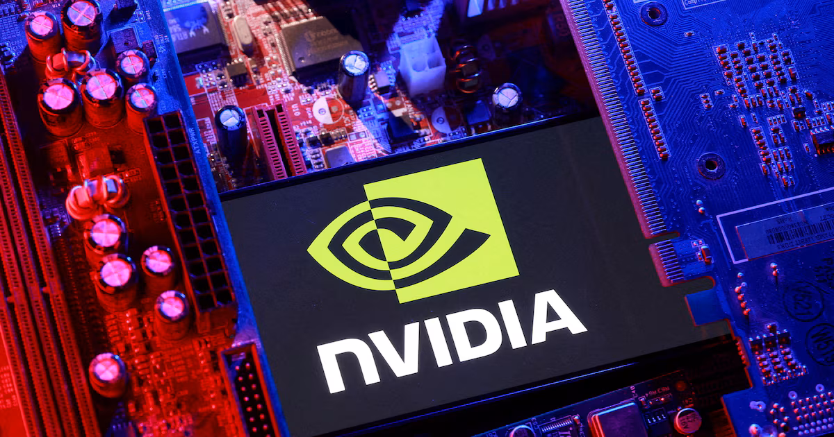 Taiwán detuvo a un empleado de Nvidia por contrabando de chips de inteligencia artificial a ChinaLa Fiscalía de Keelung registró el domicilio y la oficina del sospechoso por delitos de falsificación y abuso de confianza. El caso se suma a al menos ocho investigaciones activas sobre el tráfico ilegal de semiconductores hacia Pekín