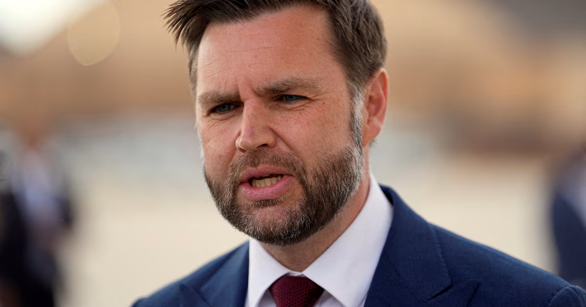 JD Vance afirmó que las negativas de Irán sobre la existencia de contactos con Washington son una “táctica de negociación”El vicepresidente estadounidense explicó que existen conversaciones de carácter estrictamente técnico que continúan la agenda y descartó que las declaraciones iraníes alteren ese proceso. “Sin duda, tendrán lugar mañana (miércoles)“, confirmó