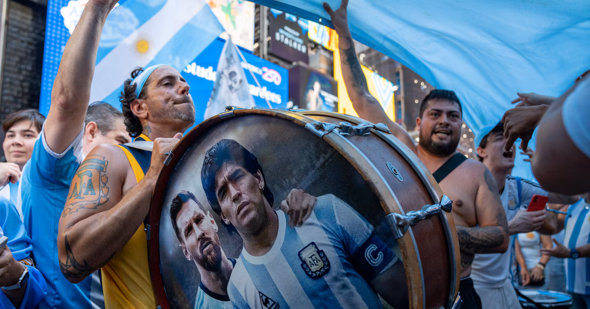 Estiman en USD 58 millones la demanda de dólares de los argentinos que a última hora asistirán a la final del Mundial