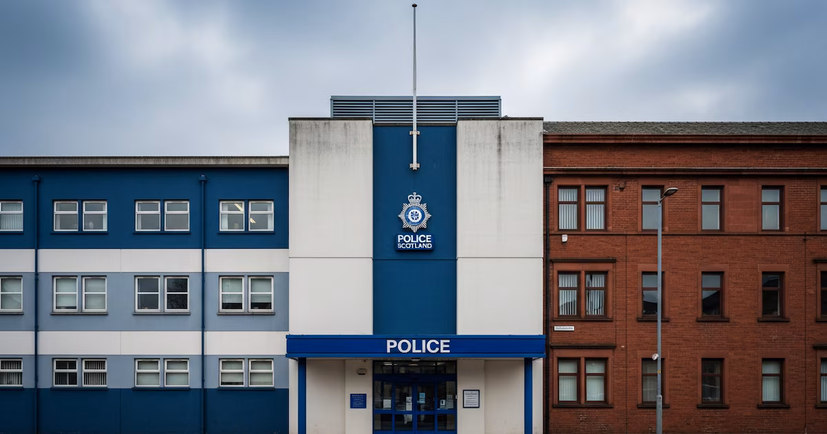 Cómo Escocia redujo la violencia y pasó de una crisis extrema a convertirse en uno de los países más segurosEl enfoque interdisciplinario y la recopilación sistemática de datos permitieron detectar los factores de riesgo y apoyar acciones preventivas en escuelas, hospitales y comunidades