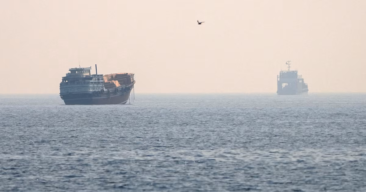 Francia rechazó el uso de peajes en el estrecho de Ormuz y propuso rutas alternativas para el comercio de petróleo“Nos oponemos de manera tajante a cualquier forma de obstáculo, peaje o chantaje en el estrecho de Ormuz y en todos los estrechos del mundo”, dijo el ministro de Exteriores, Jean-Noël Barrot